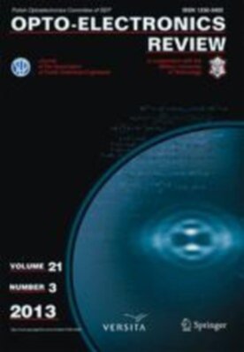 Opto-Electronics Review - Springer (11772) - modelo ABNT
