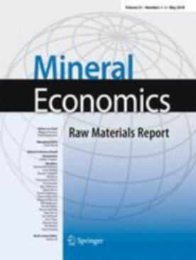 Mineral Economics - Springer (13563) - modelo ABNT